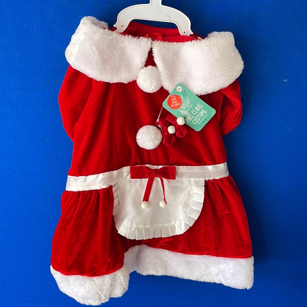 Mrs Claus Holiday Dog Costume - XL